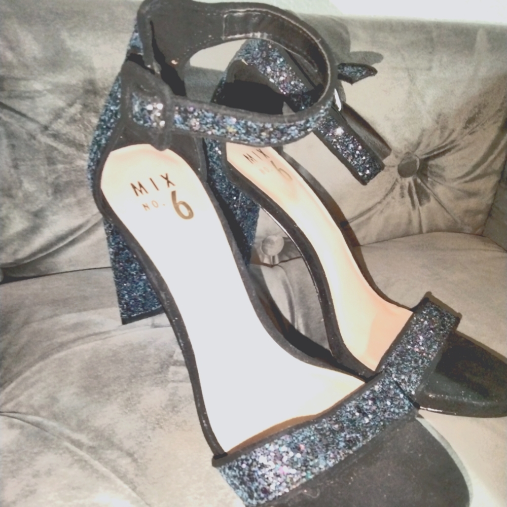 Mix no. 6 heels